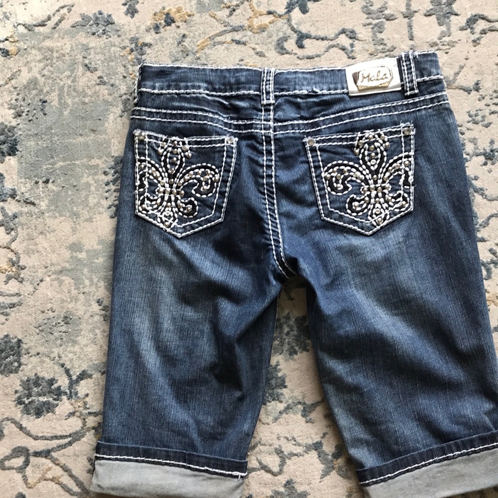 White Stitched Rivet  Embellished Jean Shorts